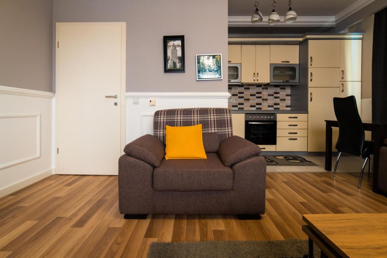 Cedartree Prishtina Apartment Priștina Exterior foto