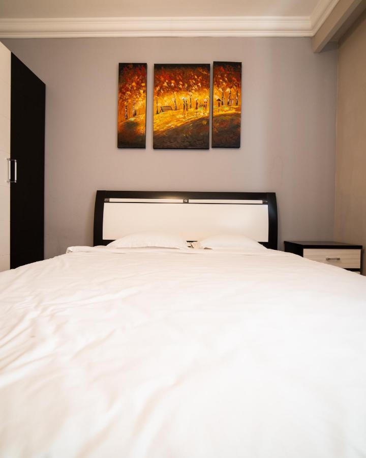 Cedartree Prishtina Apartment Priștina Exterior foto